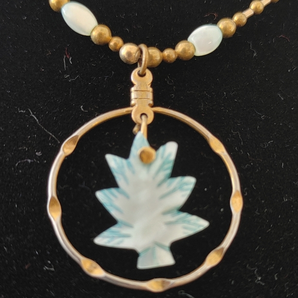 Brass and blue mother of pearl choker - Picture 3 of 3